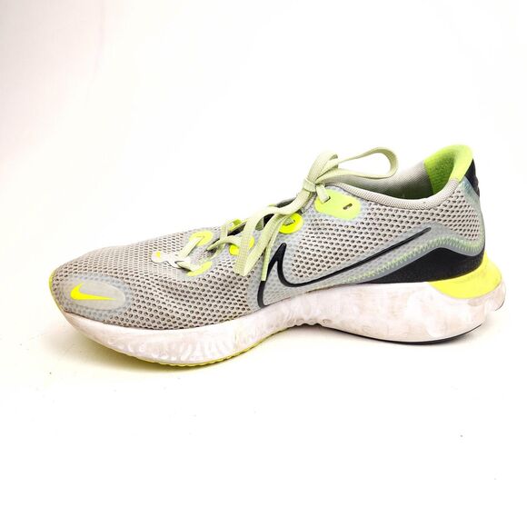 Size 10.5 W Nike Renew Run Grey Fog Volt Running Shoes Sneakers